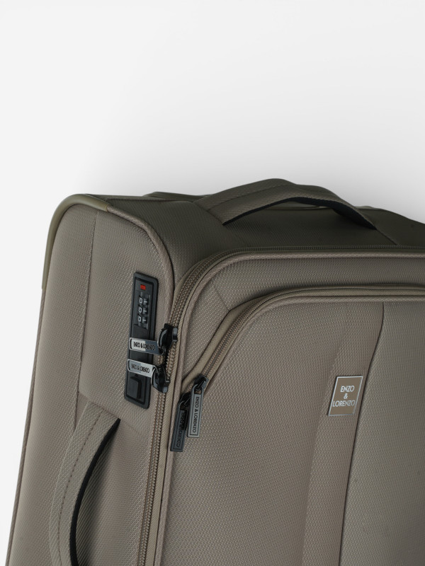 Veliki kofer, N86726 